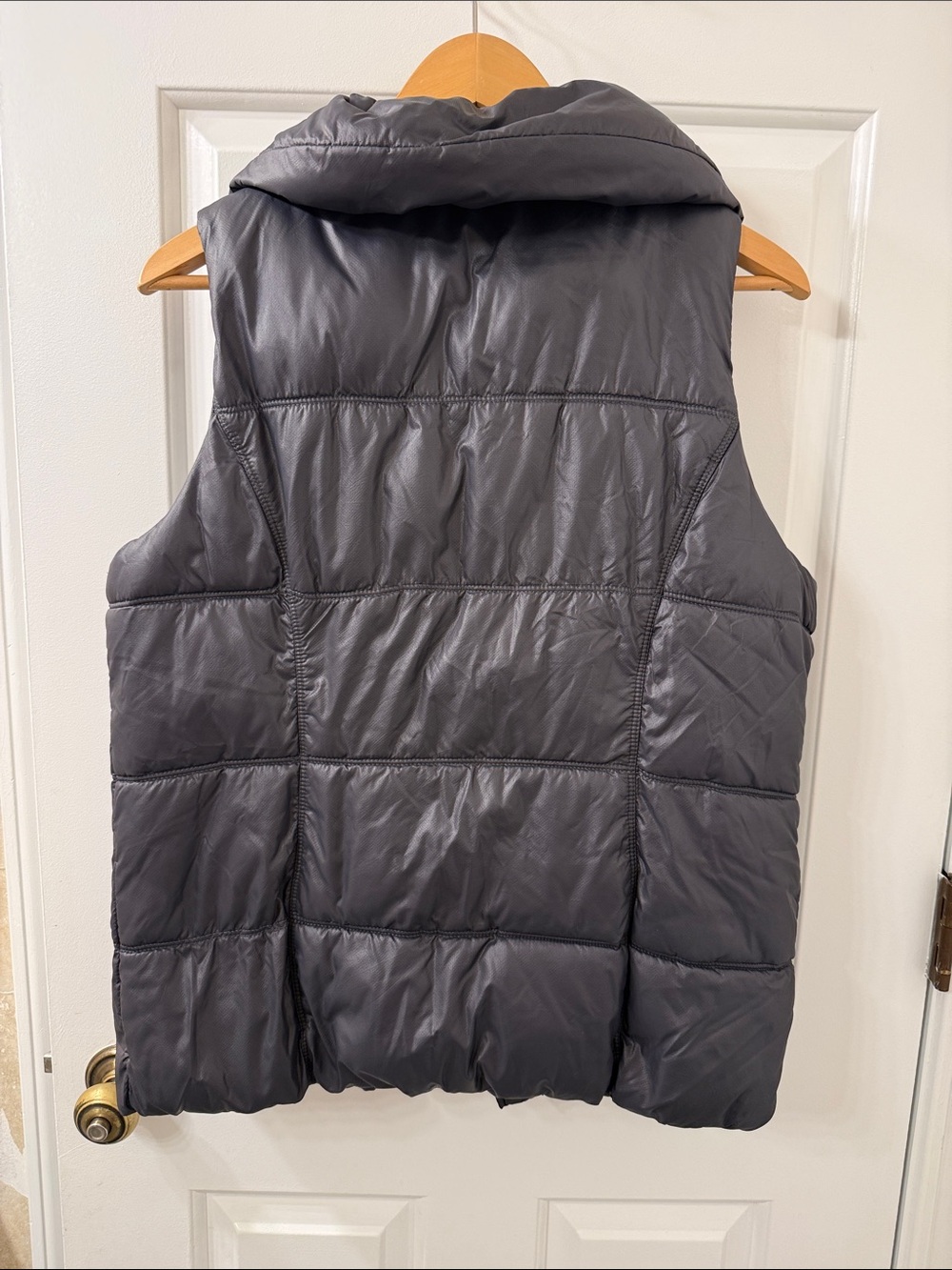 Old Navy Dark Gray Quilted Puffer Vest - Picture 3 of 3
